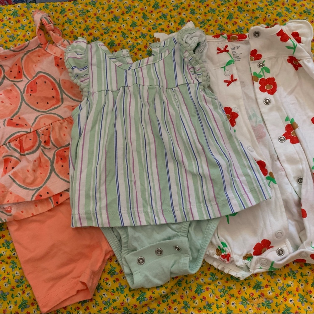 Baby Girls set of 3 outfits Size 3 months